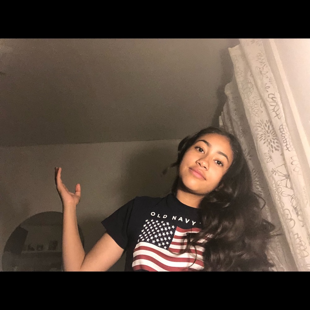 Meet your Posher, Andrea